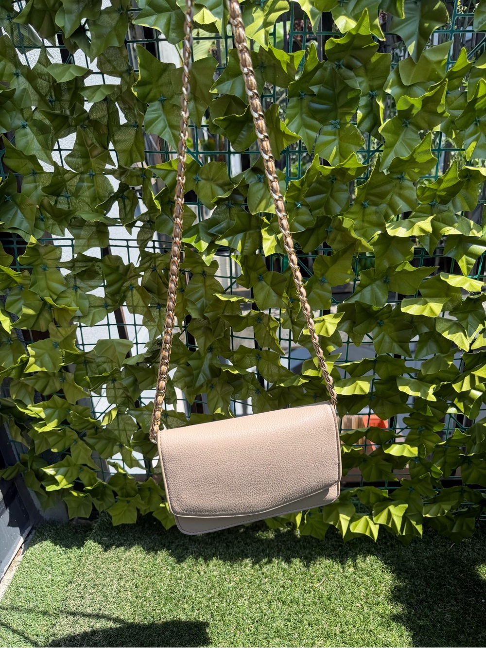 Lulus Women's Nude Chain-Strap Shoulder Bag